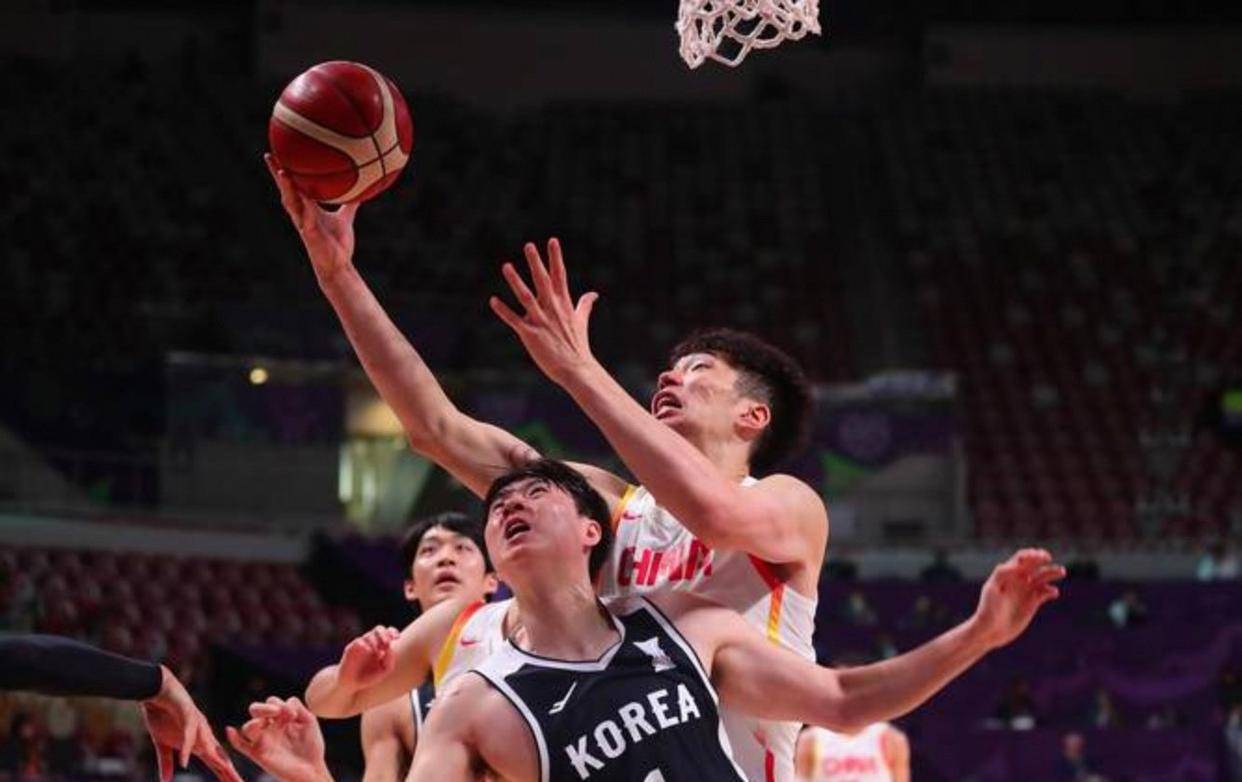 转折点深圳男篮防线松动，CBA季后赛今晨攻防权衡，质疑声仍在，轮换策略成焦点的简单介绍-多宝电竞